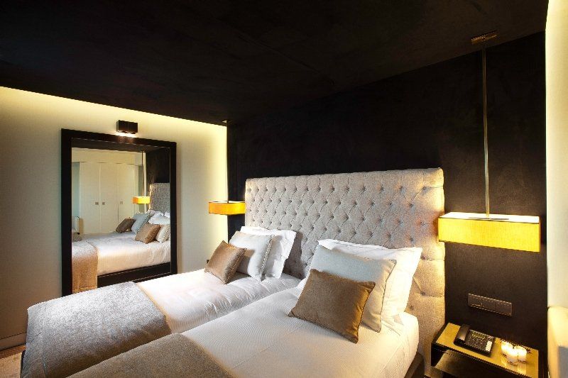 Hotel 9hotel Mercy 4*